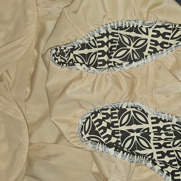 Lands' End Black and Cream Patterned Women Swimsuit Size 20 W - Picture 9 of 9